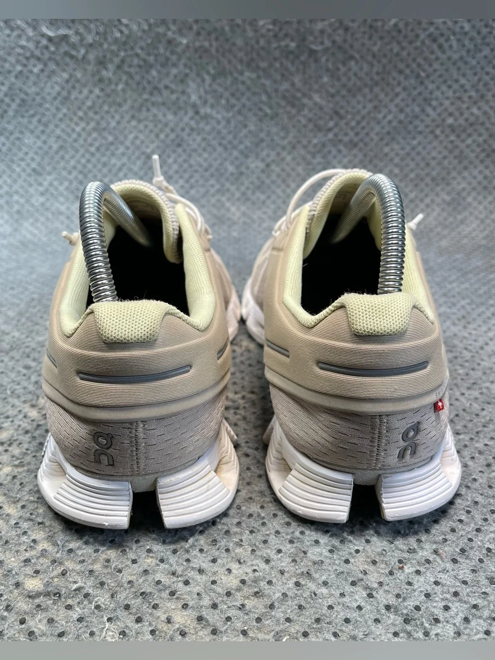 On Cloud 5 Terry Running Shoes Size 9 Women’s